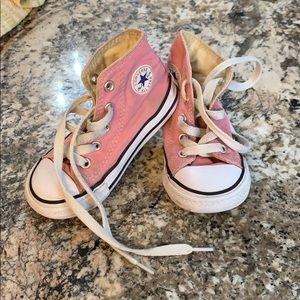 Hi-top girls converse sz7